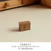 B Combinación de Muebles Pequeños Adornos de Resina Muñeca de Tela Linda Accesorios en Miniatura DIY Adornos de Escritorio Regalos
