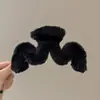 Atmósfera de Otoño e Invierno Pinza para el Cabello de Tamaño Mediano Elegante Versátil para la Parte Posterior de la Cabeza Recogido Pinza de Tiburón Alta Apariencia Pinza de Garra de Felpa Accesorios para el Cabello