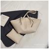 Bolsa Asa Elegante de Grande Capacidade com Design Único, Bolsa Tote de Nicho para Mulheres, Novo Modelo 2026, Bolsa de Ombro Grande Casual para o Dia a Dia