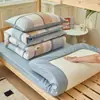Juego de ropa de cama de tres piezas para dormitorio de estudiante universitario, algodón puro, nuevo modelo 2026, sábana bajera, funda de edredón, juego de seis piezas