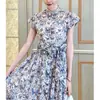 Vestido con Estampado de Mariposas de Nicho Inspirado en el Diseño para Mujer, Nuevo Estilo Verano 2026, Cuello Alto, Mangas Cortas, Elegante y Adelgazante, de Longitud Media