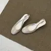 Zapatos de Mujer Estilo Coreano Sandalias sin Talón de Punta Redonda 2026 de Moda Verano Nuevos Planos para Commuter con Correa Trasera de Charol