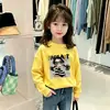 Camiseta de Algodón con Estampado de Dibujos Animados de Moda y Linda, Manga Larga, para Niños Mayores en Otoño 2026