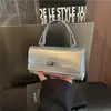 Bolsa de mão moderna estilo coreano, novo design transfronteiriço, bolsa de ombro simples, bolsa transversal, bolsa quadrada pequena para o dia a dia, bolsa de mão feminina