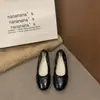 Zapatos de mujer de moda estilo coreano que aumentan la altura, nuevo modelo de primavera 2026, mocasines planos elegantes tipo bailarina con lazo