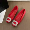Sapatos baixos estilo Chanel feminino sapatos de trabalho para o dia a dia sapatos de salto plataforma sapatos baixos estilo novo sapatos de casamento temperamento primavera e outono 2026 strass