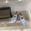 Cabeça redonda oca com sapatilhas planas sapatos casuais da moda 2024 verão novo oco respirável