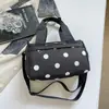 Bolso grande de lunares estilo relajado para mujer, nuevo modelo 2026, bolso de clase para estudiante universitario, bolso de hombro y cruzado casual para el día a día