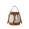 Bolsa de balde transfronteiriça, novo modelo 2024, bolsa de mão de alta costura com cordão, bolsa de ombro e transversal texturizada com color blocking vintage