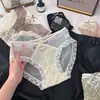Bragas de encaje microsexy con estampado de leopardo y diseño de malla hueca, bragas triangulares de satén de lujo ligero y seda de deseo puro para mujer