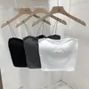 Camisole Tanque Interna para o Início da Primavera, Roupa Externa Feminina, Top Branco Moderno sem Costas com Bojos, Tomara-que-caia