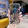 Funda de teléfono popular de comercio exterior con patrón de ondas negras adecuada para iPhone 15 Pro Max, funda de teléfono ultrafina con airbag anticaída y disipación de calor