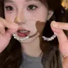 Pendientes de circón ultrabrillantes populares de TikTok para mujer, pendientes de nicho de lujo ligero de alta gama, elegantes y geniales, populares en línea, exquisitos clips para orejas