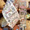 Club Rollo Completo - Colección de Pegatinas de Cuchara de Lápiz Cinta en Rollo Bolso de Mano Pegatina Impermeable Linda para Equipaje Collage