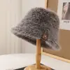 Chapéu de Pescador Plush Simples de Cor Sólida Versátil Estilo Coreano para Mulheres, Chapéu de Balde Quente Fofo de Inverno Que Faz o Rosto Parecer Menor