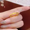 Anillo de Trébol de Cuatro Hojas Brillante CNC de Precisión Guan Guan, Diseño Único, Dorado Brillante, Anillo para Dedo Índice de Lujo Ligero para Mujer, Anillo Chapado en Oro Cobre