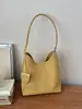 Bolso de Hombro Cruzado 2026 Nuevo Estilo Coreano con Patrón Tejido para Debajo del Brazo, Bolso Casual de Moda y Elegante para Madre e Hija, Bolso de Hombro Único para Mujer de Gran Capacidad