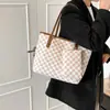 Bolsa Tote Texturizada 2025 Inverno Nova Tendência Grande Capacidade Moda Versátil Simples Casual Ombro Mão Bolsa Tote