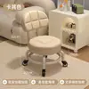 Procesamiento Rueda Universal Personalizada Taburete Pequeño Ruedas Domésticas Taburete Bajo Taburete Tablero Andador Infantil Pie de Masaje para Pies Cambiador de Zapatos Estático