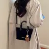 Bolso cubo elegante y moderno para mujer, nueva colección otoño 2026, bolso de hombro simple, diseño de nicho, adecuado para ir al trabajo, bolso cruzado pequeño