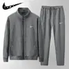 Ropa para Hombre Transfronteriza Otoño e Invierno 2025 Trajes Deportivos y de Ocio Tallas Grandes para Hombre Cárdigan Sudadera y Pantalones Deportivos Conjunto de Dos Piezas de Moda para Hombre