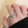 Nuevo Anillo de Perla Zircón Meteorito para Mujer Estilo Frío Elegante Combinable Anillo Abierto para Dedo Nicho Lujo Ligero Anillo de Moda