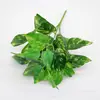 Venta al por mayor de fábrica paquete de 7 cabezas accesorios de pared de planta perenne decoración de mesa proyecto material de hotel flores y hojas eneldo verde