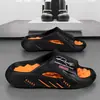 Sandalias de verano para hombre, tipo slip-on, para exteriores, con sensación cómoda, pantuflas deportivas antideslizantes para hombre, para uso en interiores en casa, pantuflas de moda con suela gruesa, transfronterizo