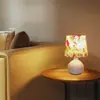 Lámpara de Mesa Escandinava, Simple y Moderna, Lámpara de Mesita de Noche Ins para Dormitorio, Luz de Noche Retro Americana, Lámpara de Atmósfera LED, Mesa de Noche