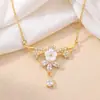Collar Alas de Ángel Flor Pequeña Gota de Agua Circonita Microincrustada Accesorios de Collar para Mujer Lujo Ligero Temperamento Sensación de Alta Gama Accesorios de Collar