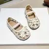 Zapatos de Princesa Estilo Coreano Estilo Coco Chanel 2026 Sandalias de Verano/Primavera para Niños Zapatos de Malla Tipo Frijol Suela Suave Zapatos Individuales con Estilo