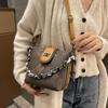 Bolso de Mano para Mujer Transfronterizo Nueva Moda Estampado con Letras Bolso Cubo Textura de Alta Gama Retro Bolso de Hombro Cruzado