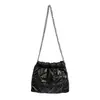 Yuezhi 2026 Otoño Temprano Nueva Moda Casual Bolso de Hombro Fruncido con Hombros Abullonados Estilo Coreano Simple Versátil Bolso de Cadena para Debajo del Brazo