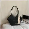 Bolsa Tote de Palha de Nicho Transfronteiriça 2026 Nova Versátil Retro Bolsa de Ombro Grande Capacidade Texturizada para o Dia a Dia Bolsa de Braço