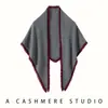 Outono Inverno 2026 Cachecol Triângulo Fino Mistura de Caxemira Blocos de Cor Franja Borda Crua Borda Desfiada Xale Quente Lenço Outerwear