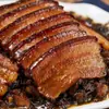 Porco Braisado com Ameixa Conservada 500g Tigela, Porco Dongpo, Lanche de Barriga de Porco Braisada Pronto para Comer