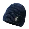 Nuevos estilos de otoño e invierno: Gorros tejidos cálidos para hombre con forro de polar, gorros de moda que cubren las orejas para hombres jóvenes, adecuados para actividades al aire libre y deportes