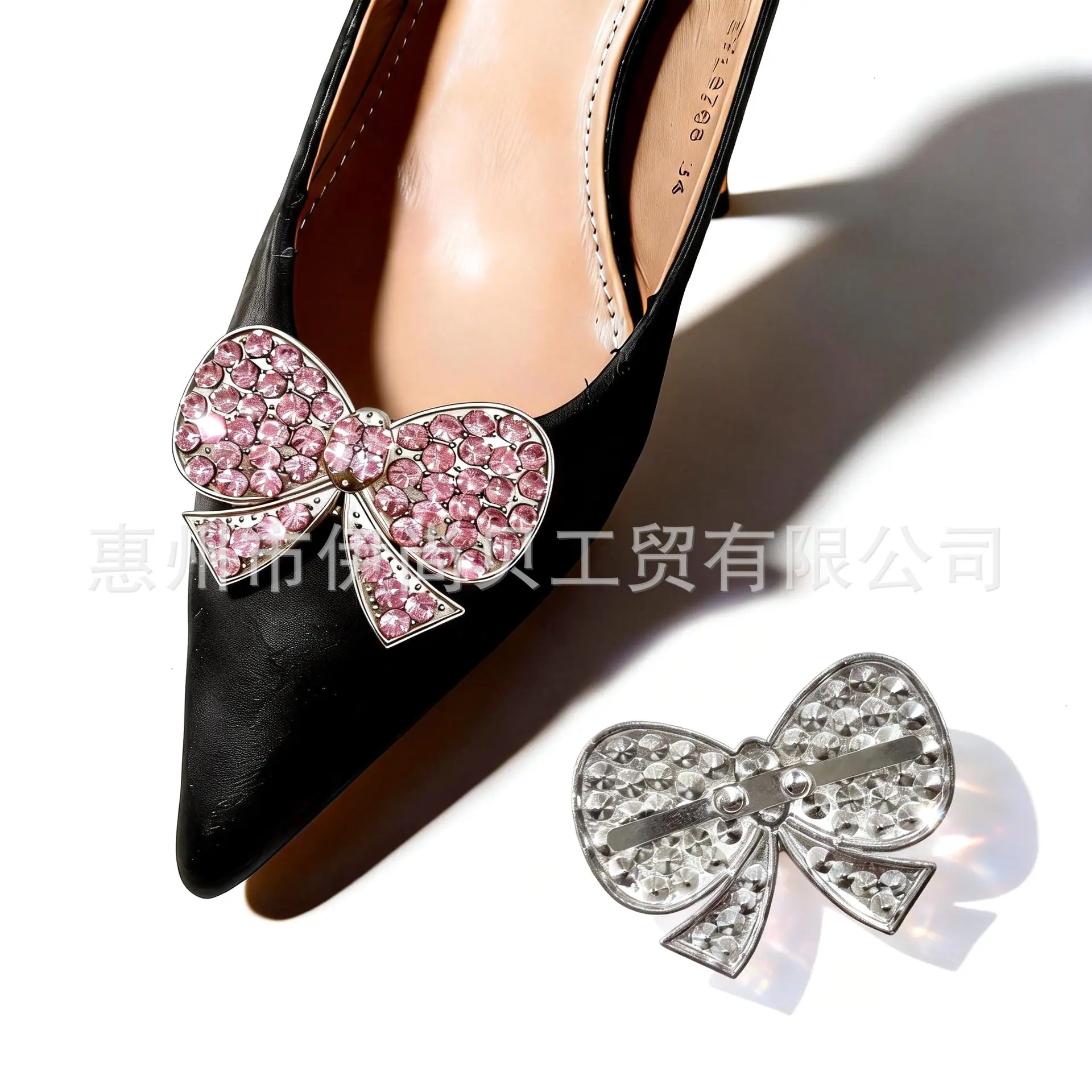 jimeng-2026-01-13-9569-把图一上的产品