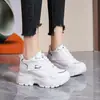 Zapatos Deportivos Casuales para Mujer 2026 Otoño Punta Redonda Suela Gruesa Parte Superior de Cuero con Cordones Para mediana edad y ancianos Cómodos Versátiles Resistentes al Desgaste Zapatos de Papá
