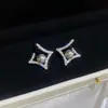 Brincos de Pérola Redonda com Zircônia em Formato de Losango e Agulha de Prata, Brincos Vintage Elegantes de Nicho de Alta Qualidade, Brincos de Luxo Leve de Alta Qualidade