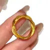 Anillo Mobius Ancho Cepillado Estilo Minimalista para Mujer, Moderno y Versátil, Artesanía de Galvanoplastia de Oro Real, Anillo Elegante