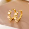 One Deer Silver S925 Prata Esterlina Banhado a Ouro Hetian Jade Jade Contas Redondas Incrustadas Clipe de Orelha Brincos Pequenos e Requintados da Moda para Todos os Tipos
