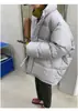 [Em Estoque] Mona Opções Multicor Preto Jaqueta Curta de Penas Elegante Novo Modelo para Mulheres Baixas Tendência Penugem de Pato Branca