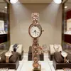 Nuevo Reloj en Forma de Barril para Mujer, Reloj Estilo Bañera, Reloj de Pulsera de Cuarzo de Moda Nicho de Lujo Ligero, Reloj de Pulsera de Cuarzo con Colgante de Mariposa