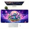 Alfombrilla de Piso de Dibujos Animados de Stitch, Alfombrilla de Mesa Antideslizante Absorbente de Agua para Mesa de E-Sports, Resistente a Manchas y al Desgaste, Felpudo para Puerta de Entrada, Alfombrilla de Ratón Grande
