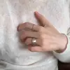 Anillo de Plata Cepillada para Mujer, Estilo Minimalista, Lujo Ligero, Sensación de Alta Gama, Anillo para Dedo Índice, Diseño de Nicho, Anillo de Personalidad Exagerada