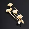 Broche de Hoja de Ginkgo de Nácar Amarillo Natural Estilo Francés con Perlas de Agua Dulce, Broche de Moda y Elegante, Versátil para el Uso Diario