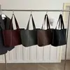 Bolso de Hombro Tote Grande de Nuevo Modelo, Moderno y Elegante con Remaches Únicos 2026 Retro para el Trabajo, Bolso de Hombro