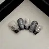 Adesivos para Nail Art Borboleta Dourada e Prateada com Padrão de Formiga, Folha de Ouro e Prata, Trevo de Quatro Folhas, Estrela Explosiva e Pedrarias, Modelo Popular Yt8946