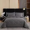Funda de edredón de color liso en stock en Amazon transfronterizo, colcha cepillada estilo europeo y americano, patrón de ondas de diamante acolchado, ropa de cama de color liso